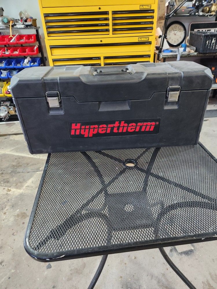 Plasma Cutter Hypertherm Powermax 30 XP With Cutting Table