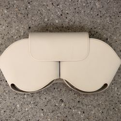 White Apple AirPods Max Case (OEM)