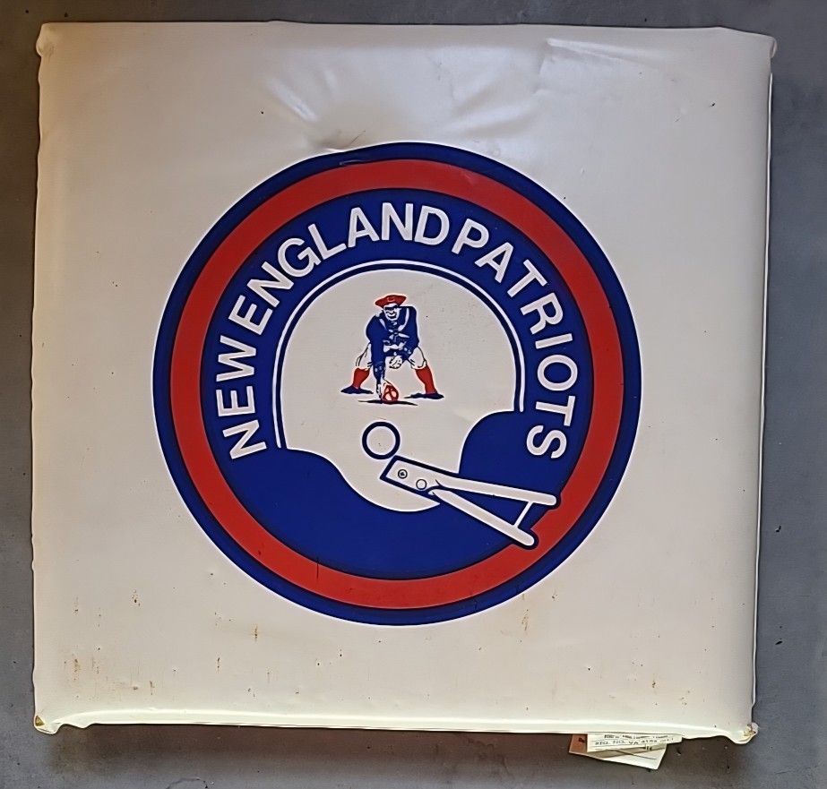 New England Patriots Vintage Schaefer Stadium Seat Cushion