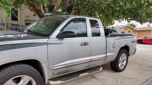 2006 DODGE DAKOTA SLT MAGNUM V8 for Sale in El Paso, TX - OfferUp