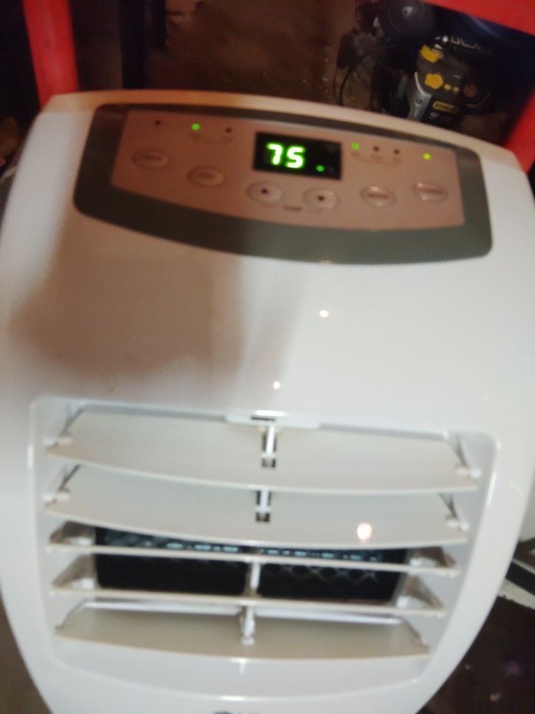 Lg Air Conditioner 10,000 400 Sq Fr