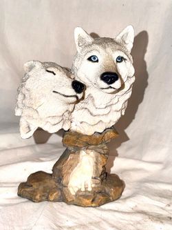Wolf Pair Figurine