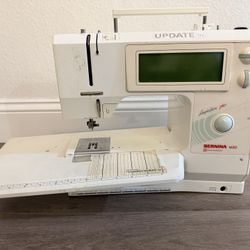 Bernina 1630 inspiration plus sewing machine for parts or repair and presser feet
