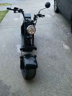 FAT TIRE ELECTRIC SCOOTER {read details}