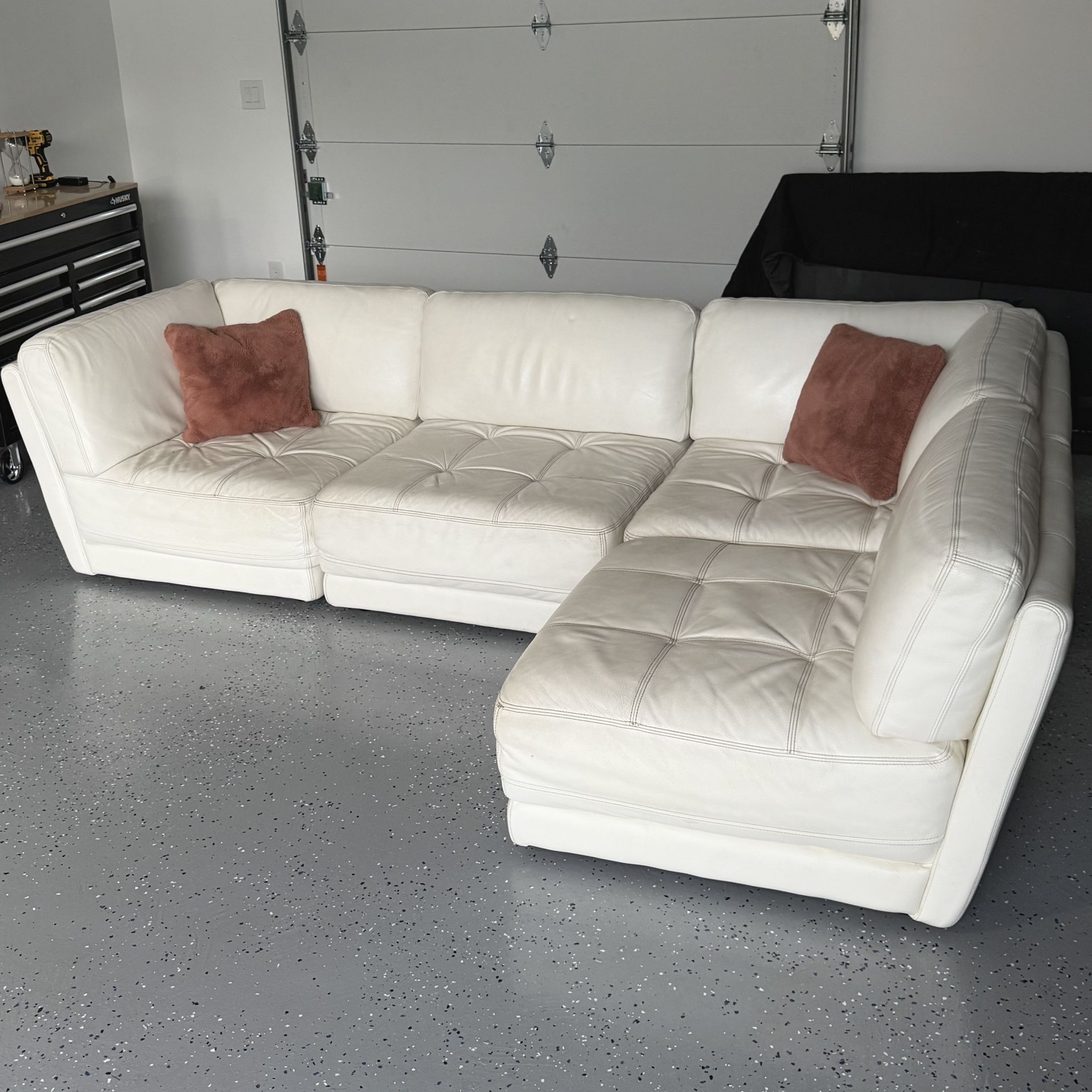 Chateau D ‘Ax White Italian Leather 4pc Modular Sectional Sofa
