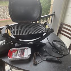 Weber Q-1400 Electric Grill