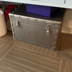Chest Organizer