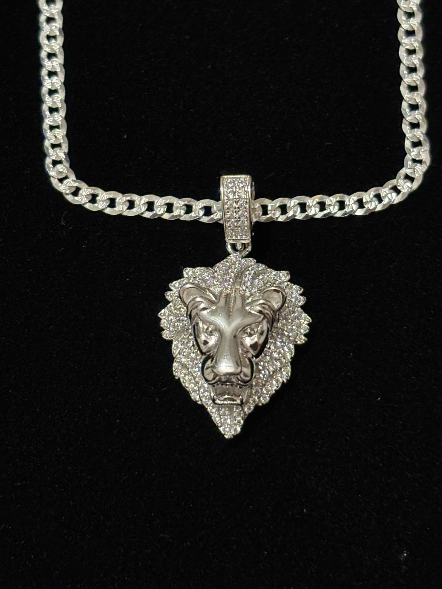 3mm diamond cut Cuban with Lion pendant 925