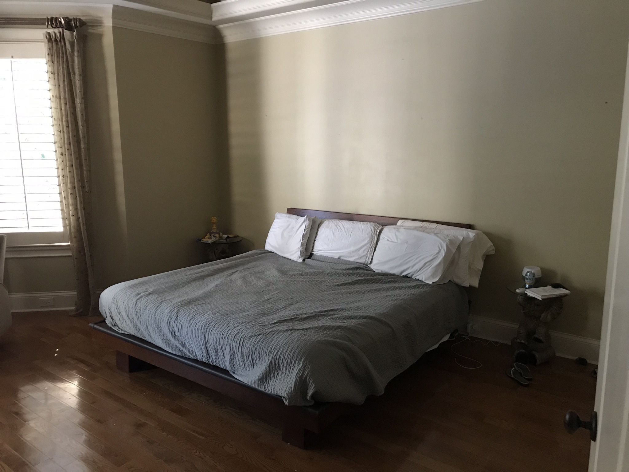 King Sized Bed With Mattress