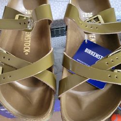 Birkenstock Size 38 Euro/womens 7 Narrow New With Tags And Box!