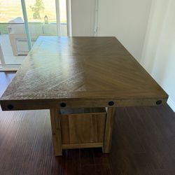 Dinning Table