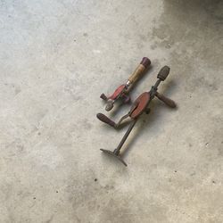 Wood tools and hydraulic jacks