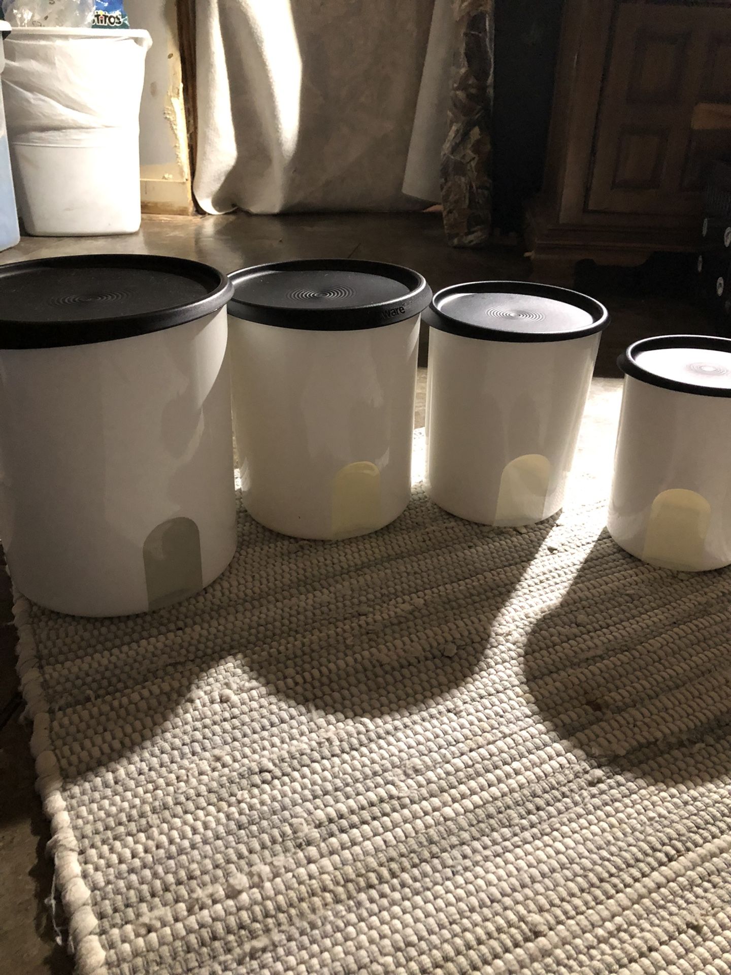 Tupperware One Touch Reminder Canisters