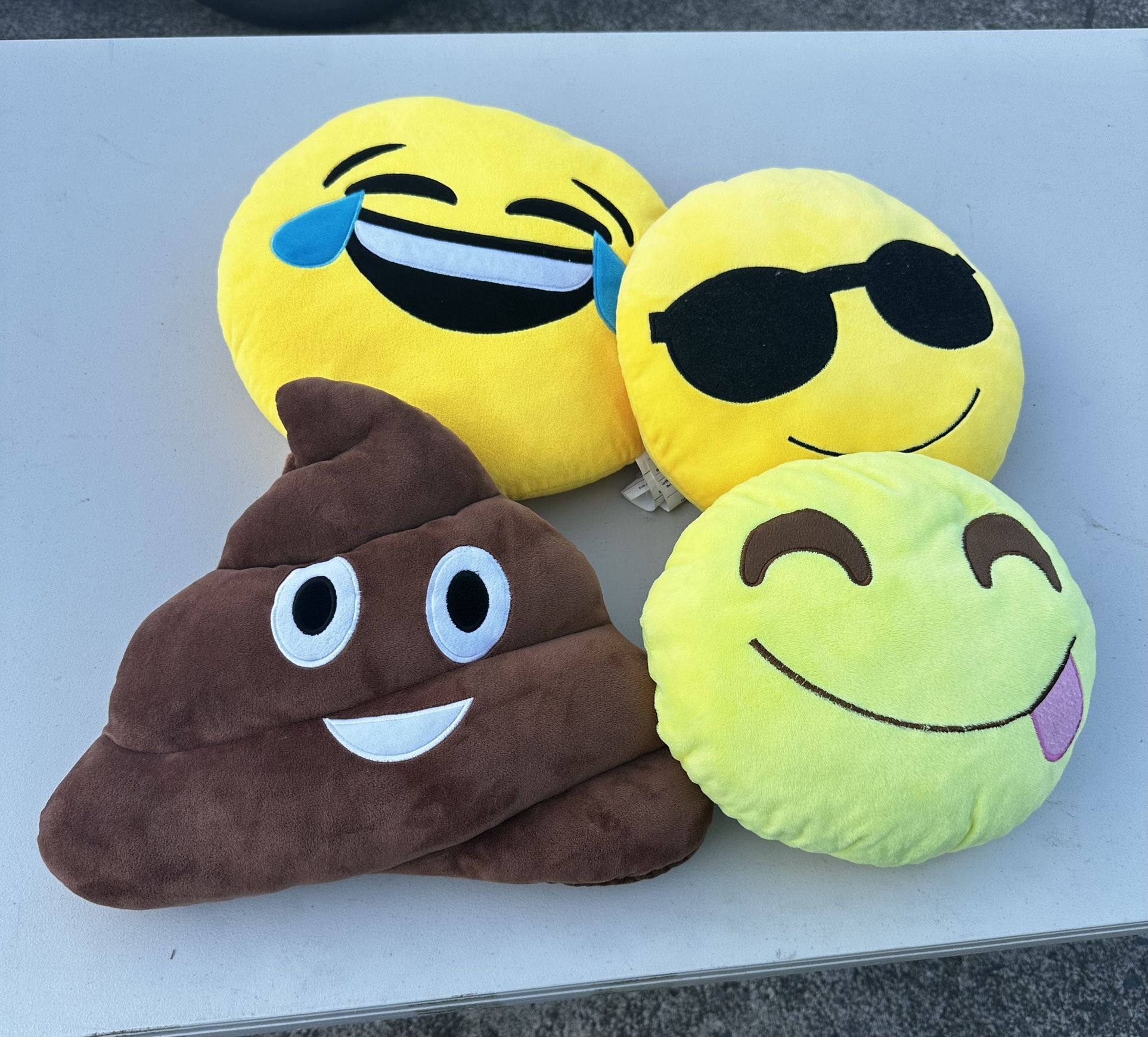 Emoji Pillows (All)