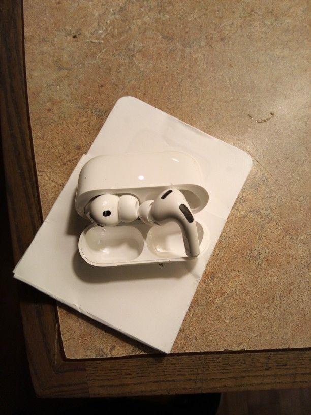 Apple Airpod Pro 3 Brand New