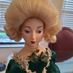 New Franklin Mint Porcelain Collector Madame Alexander Doll 