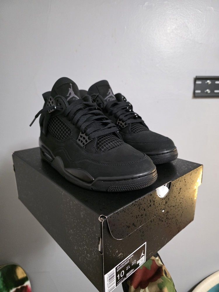 Jordan 4 Retro Black Cat 2025