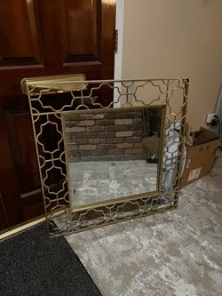 Gold mirror