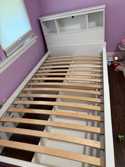 Child’s twin bed  frame w/headboard