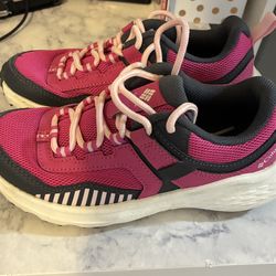 Kids Size 1 Columbia Hiking Shoes