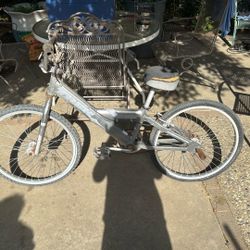Trek 24in BMX Bike 