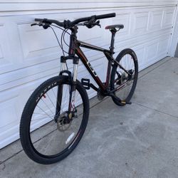GT Mountain Bike, 27” Tires