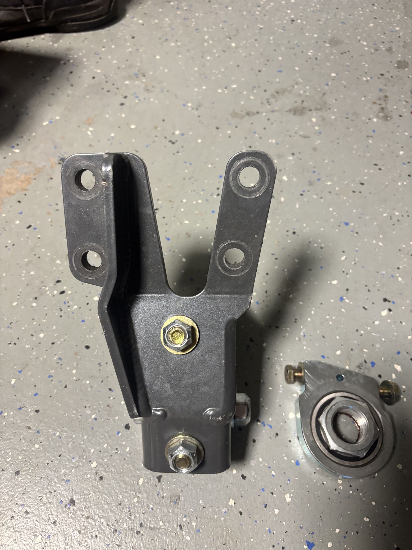 Synergy Manufacturing Gladiator/JL sector shaft brace