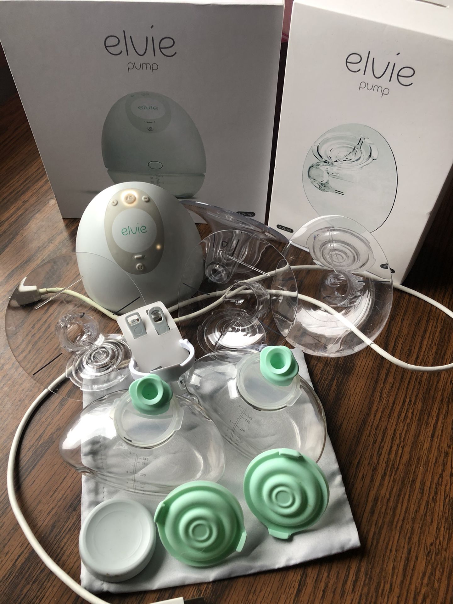 Elvie Single Pump With All 3 Size Shields