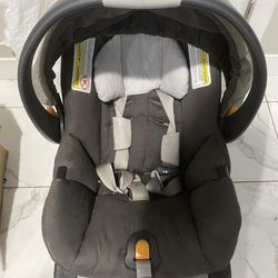 Chicco Keyfit 30 Car Seat