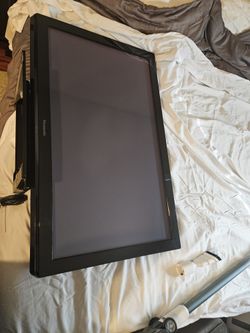 Panasonic Older Version Flat TV. No Issues