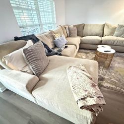Sectional Couch/Sofa