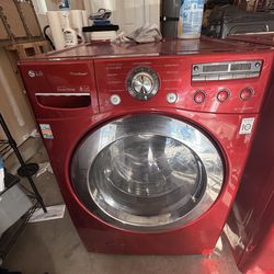 LG 5.0 cu. ft. Washer – 4 Years Old, Excellent Performance