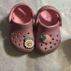 Free Crocs Size 4