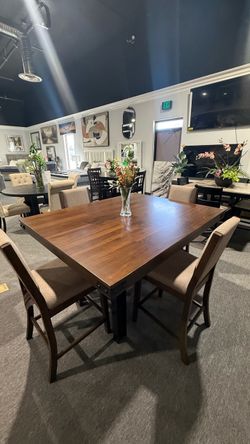 5 PC DINING TABLE