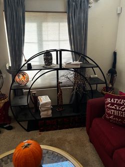 Black Metal Arch Display Shelf Unit