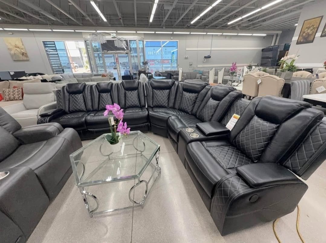 Black Color Power Reclining Sectional Couch Set 🌟⭐$39 Down Payment with Financing ⭐ 90 Days same as cash