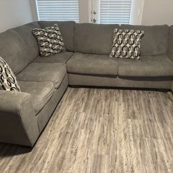 Sectional Like New  Moving Out June 3rd 