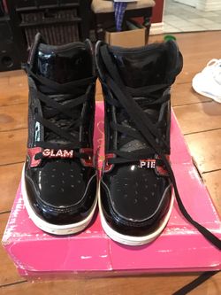 Pastry shoes
