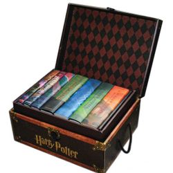 Harry Potter Hardcover Chest Set