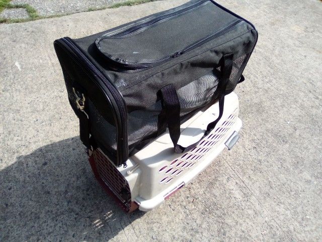 Pet Kennel+Dog Carrier 30.00
