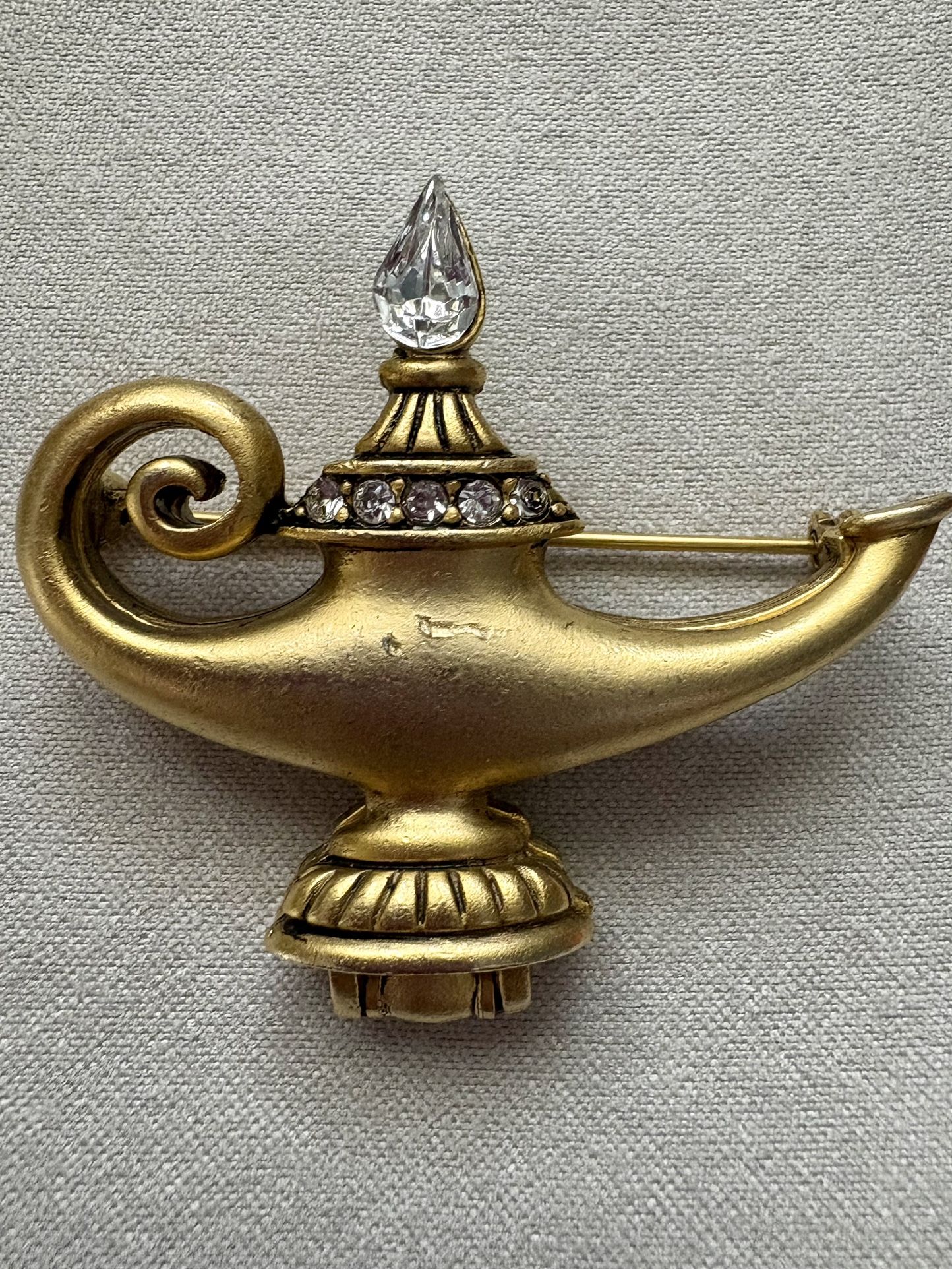 AJC Vintage Aladdin’s Genie Lamp Pin