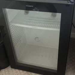 DOMETIC Mini Fridge