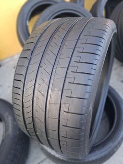 305-30ZR21(100 Y) 1 PIRELLI  P ZERO PZ4 NA1 PORSHE 911 SPORT/ TREAD 8/32" $280.00 INSTALL ( TIRE CAN FIT OTHERS CARS TO)