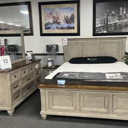 4PC King Bedroom Set 