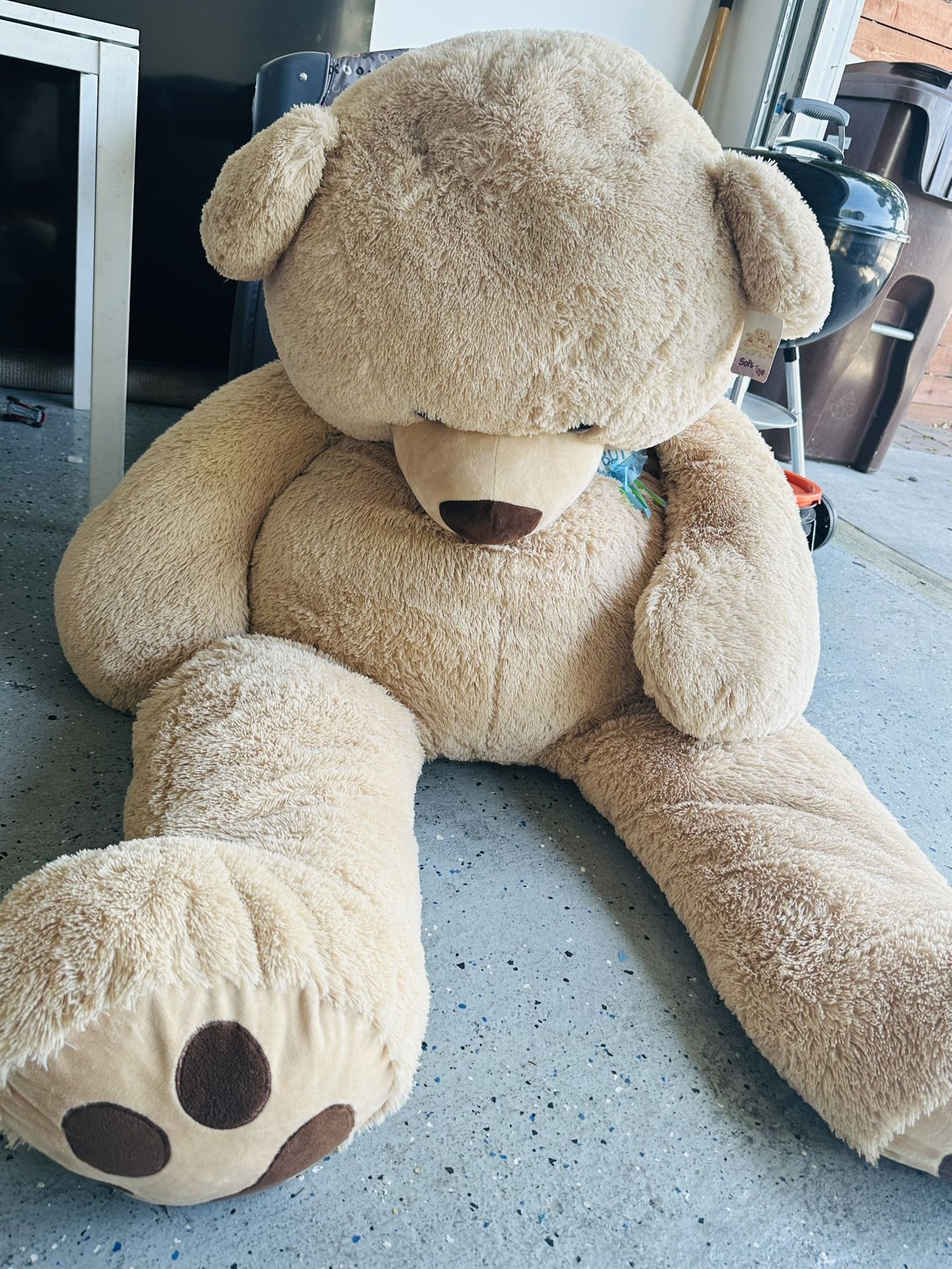 Giant bear 🐻 Plushie