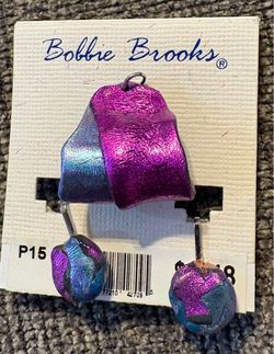 Vintage Bobbie Brooks Metallic Iridescent Pendant & Clip-on Earring Set