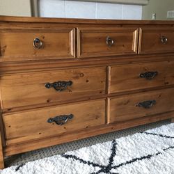 Solid Wood Dresser High Quality Rustic