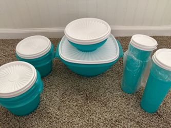 NEW 11pc Old School Tupperware