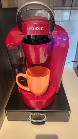Keurig K-Classic Brewing System-Red and K-Pod tray.