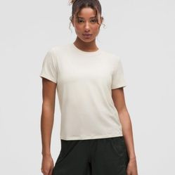 Lululemon Jersey Training Classic-Fit Short-Sleeve Shirt, Light Ivory Size 10 ( Brand New)
